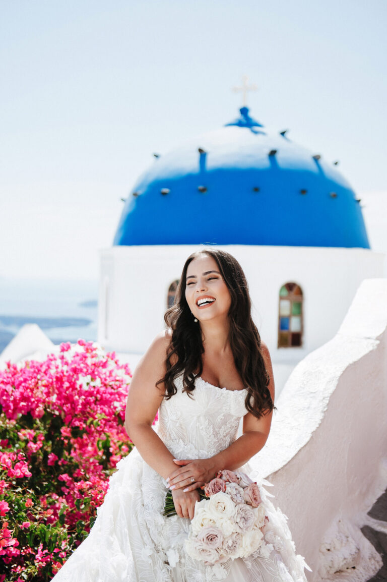 Cozy wedding with guests at the Le Ciel wedding venue