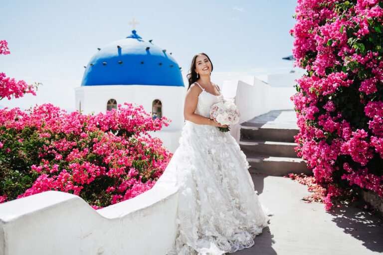 Cozy wedding with guests at the Le Ciel wedding venue