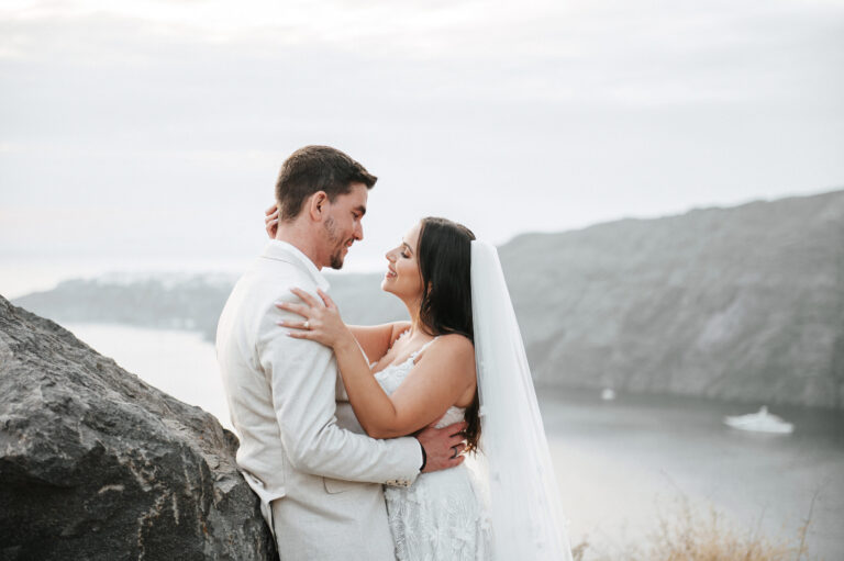 Cozy wedding with guests at the Le Ciel wedding venue