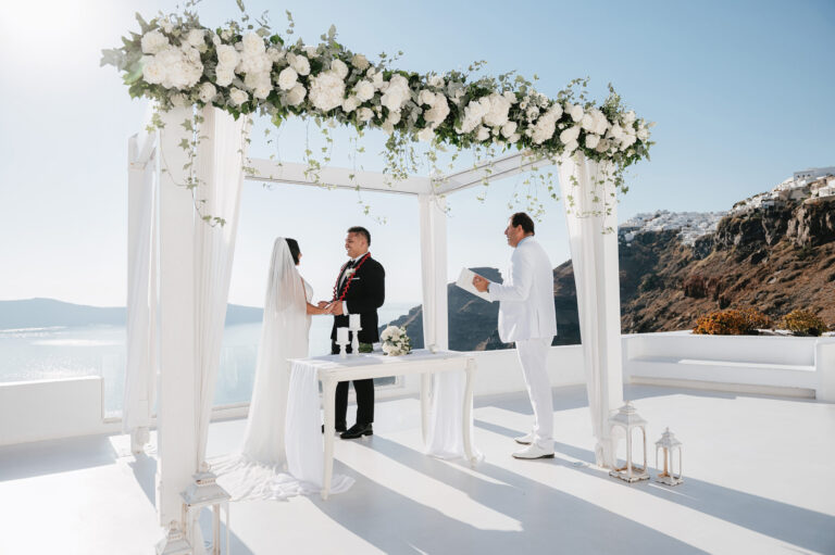Spiced with love – a wedding for two at Dana Villas