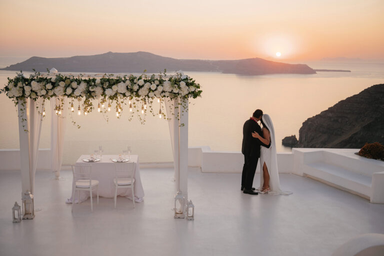 Spiced with love – a wedding for two at Dana Villas