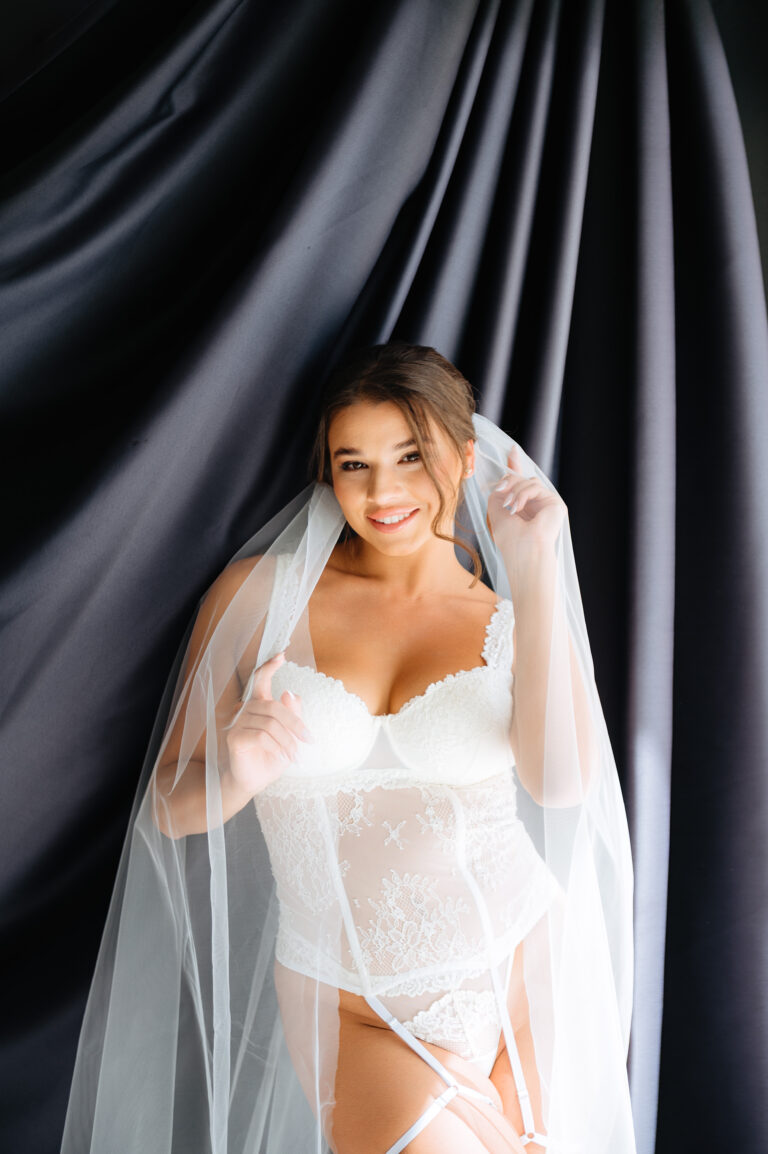 Вoutique Santorini wedding at Venetsanos Winery | Evgen & Maria