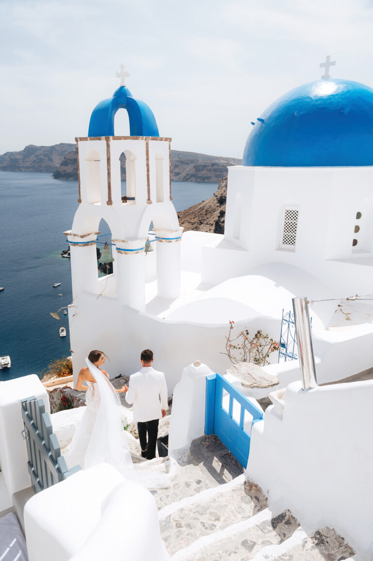 Вoutique Santorini wedding at Venetsanos Winery | Evgen & Maria